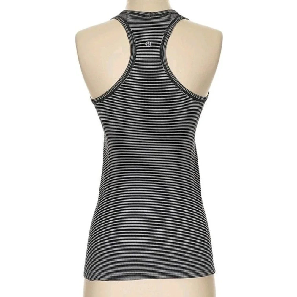 Lululemon Swiftly Tech Racerback Tank Top Running Yoga Womens 4 Striped‎ Outdoor